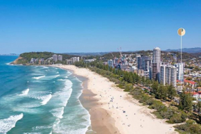 Beachfront Gem in Burleigh Heads Perfect Location